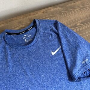 Nike Swim Mens XL Blue UPF 40+ Short‎ Sleeve Tee T-Shirt